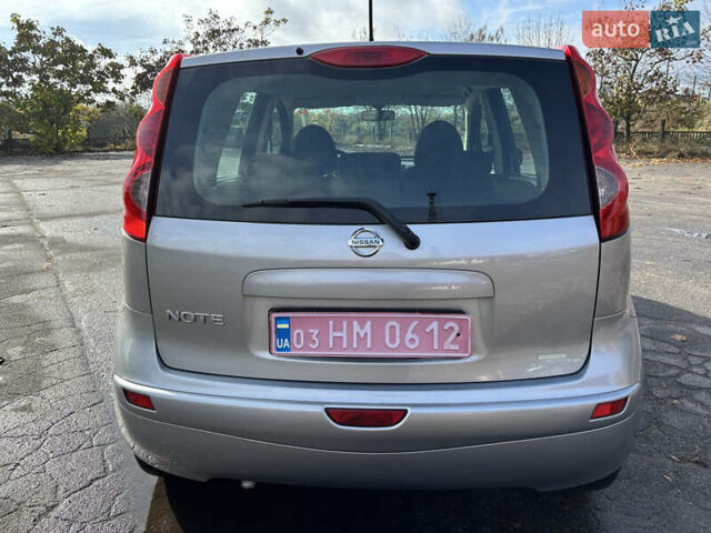 Ніссан Ноут 2009 у Хороле на Automoto.ua Сірий Ніссан Ноут, об'ємом двигуна 0 л та пробігом 214 тис. км за 5650 $, фото 16 на Automoto.ua