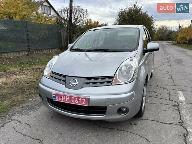 Ніссан Ноут 2009 у Хороле на Automoto.ua Сірий Ніссан Ноут, об'ємом двигуна 0 л та пробігом 214 тис. км за 5650 $, фото 3 на Automoto.ua