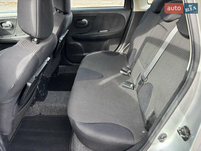 Ніссан Ноут 2009 у Хороле на Automoto.ua Сірий Ніссан Ноут, об'ємом двигуна 0 л та пробігом 214 тис. км за 5650 $, фото 42 на Automoto.ua