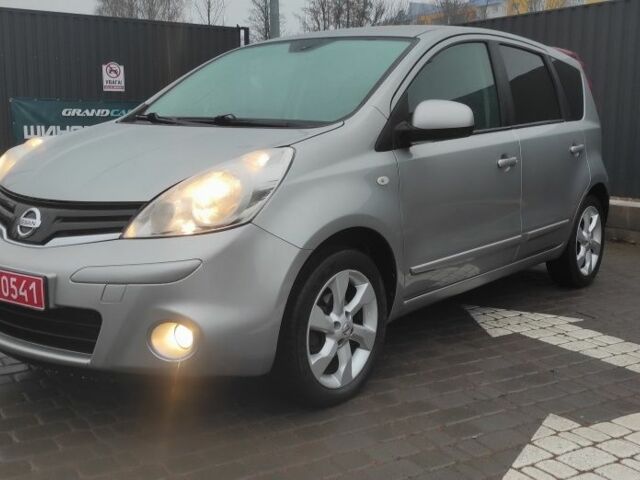 Серый Ниссан Ноут, объемом двигателя 1.6 л и пробегом 219 тыс. км за 6700 $, фото 2 на Automoto.ua