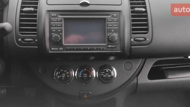 Серый Ниссан Ноут, объемом двигателя 1.6 л и пробегом 218 тыс. км за 6700 $, фото 21 на Automoto.ua