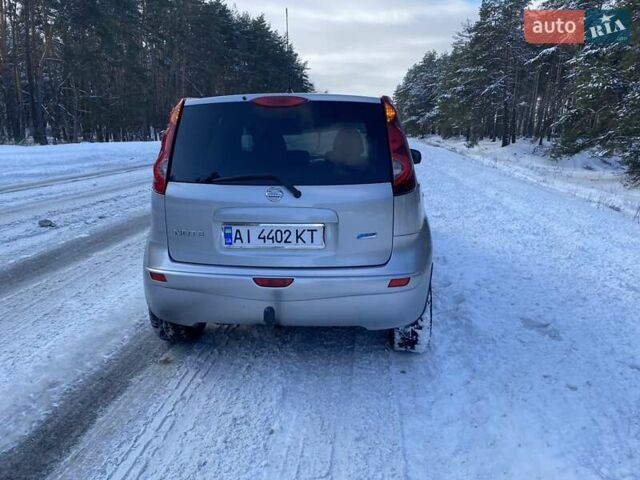 Серый Ниссан Ноут, объемом двигателя 1.39 л и пробегом 200 тыс. км за 6000 $, фото 11 на Automoto.ua