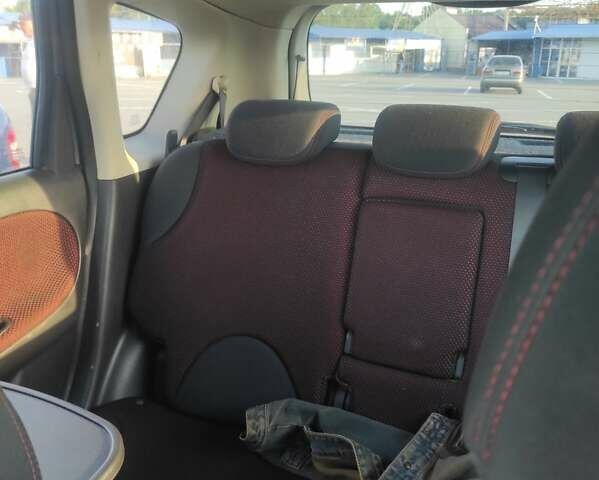 Серый Ниссан Ноут, объемом двигателя 1.5 л и пробегом 250 тыс. км за 5200 $, фото 14 на Automoto.ua