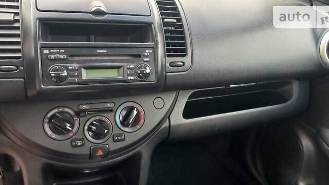 Серый Ниссан Ноут, объемом двигателя 1.6 л и пробегом 224 тыс. км за 7000 $, фото 5 на Automoto.ua