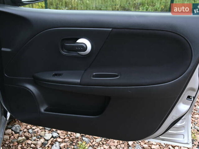 Серый Ниссан Ноут, объемом двигателя 1.4 л и пробегом 194 тыс. км за 5899 $, фото 35 на Automoto.ua