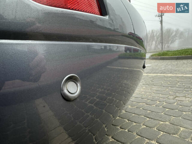 Сірий Ніссан Ноут, об'ємом двигуна 1.6 л та пробігом 173 тис. км за 7999 $, фото 21 на Automoto.ua