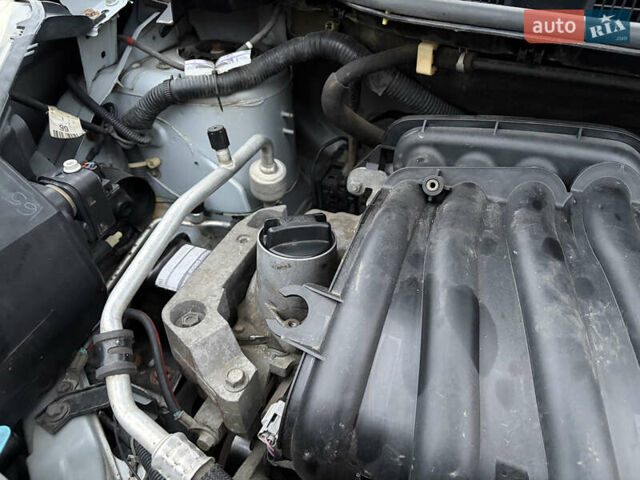 Сірий Ніссан Ноут, об'ємом двигуна 1.6 л та пробігом 166 тис. км за 6450 $, фото 22 на Automoto.ua