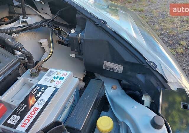 Сірий Ніссан Ноут, об'ємом двигуна 1.6 л та пробігом 183 тис. км за 5750 $, фото 41 на Automoto.ua