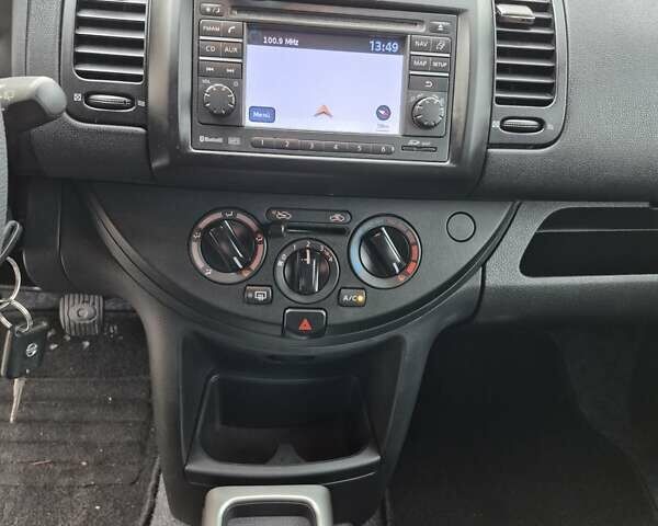 Серый Ниссан Ноут, объемом двигателя 1.4 л и пробегом 187 тыс. км за 5999 $, фото 13 на Automoto.ua