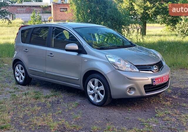 Сірий Ніссан Ноут, об'ємом двигуна 1.6 л та пробігом 183 тис. км за 5750 $, фото 4 на Automoto.ua
