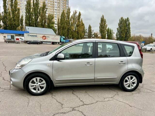 Серый Ниссан Ноут, объемом двигателя 1.6 л и пробегом 166 тыс. км за 7950 $, фото 1 на Automoto.ua