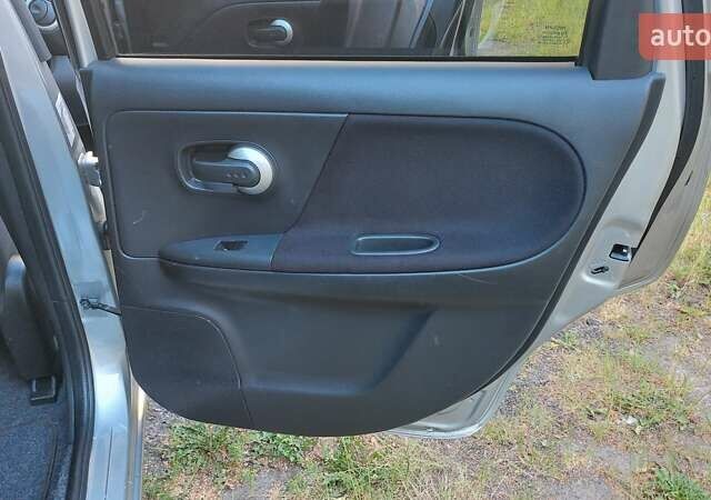 Сірий Ніссан Ноут, об'ємом двигуна 1.6 л та пробігом 183 тис. км за 5750 $, фото 31 на Automoto.ua