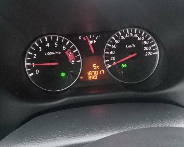 Серый Ниссан Ноут, объемом двигателя 1.4 л и пробегом 187 тыс. км за 6250 $, фото 2 на Automoto.ua