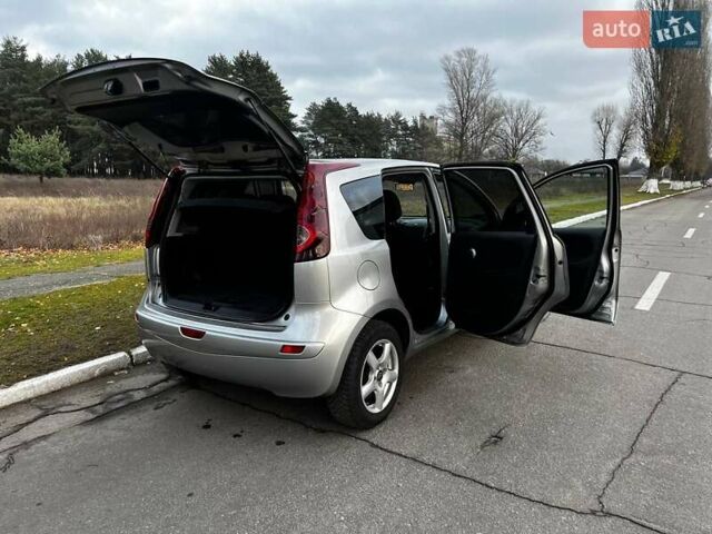Сірий Ніссан Ноут, об'ємом двигуна 1.6 л та пробігом 159 тис. км за 6700 $, фото 42 на Automoto.ua