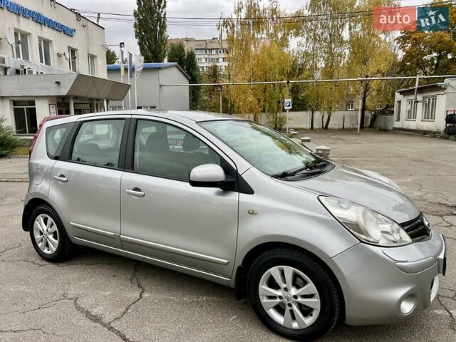 Серый Ниссан Ноут, объемом двигателя 1.6 л и пробегом 167 тыс. км за 8550 $, фото 6 на Automoto.ua