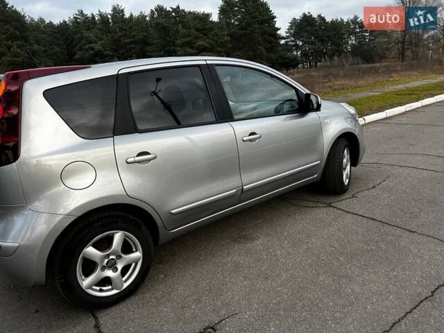 Сірий Ніссан Ноут, об'ємом двигуна 1.6 л та пробігом 159 тис. км за 6700 $, фото 2 на Automoto.ua