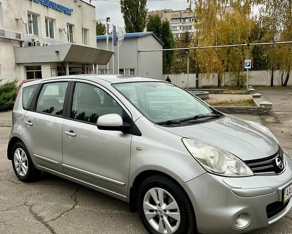Серый Ниссан Ноут, объемом двигателя 1.6 л и пробегом 167 тыс. км за 8550 $, фото 7 на Automoto.ua