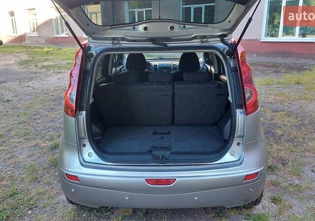 Сірий Ніссан Ноут, об'ємом двигуна 1.6 л та пробігом 183 тис. км за 5750 $, фото 34 на Automoto.ua