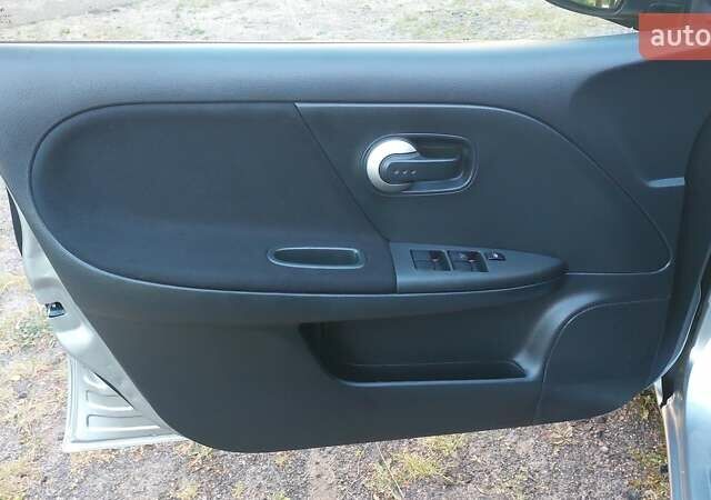 Сірий Ніссан Ноут, об'ємом двигуна 1.6 л та пробігом 183 тис. км за 5750 $, фото 25 на Automoto.ua