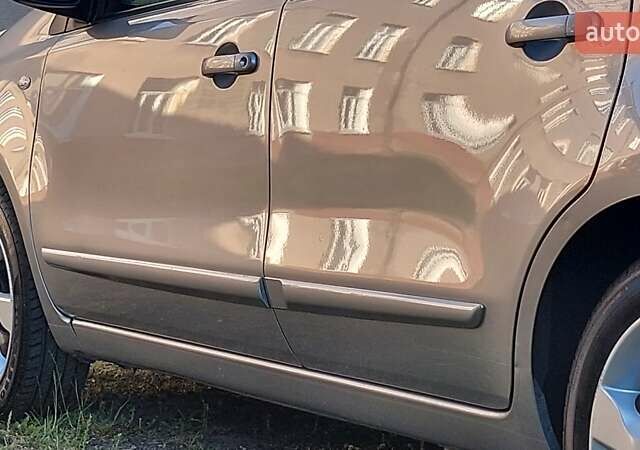 Сірий Ніссан Ноут, об'ємом двигуна 1.6 л та пробігом 183 тис. км за 5750 $, фото 18 на Automoto.ua