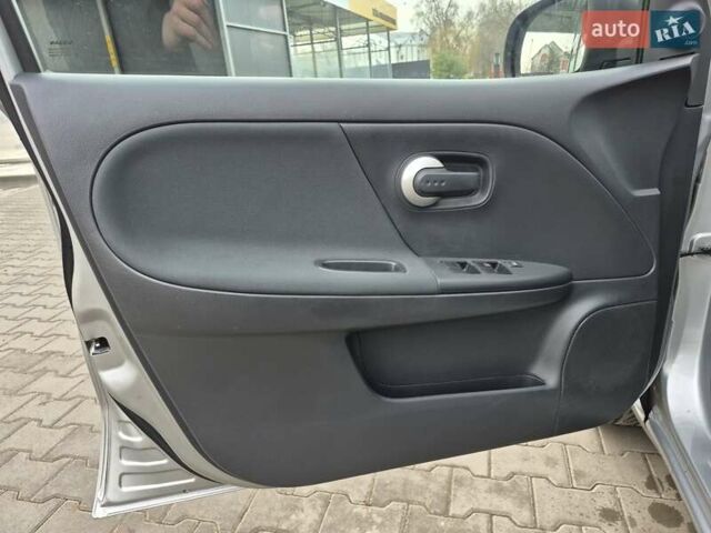 Серый Ниссан Ноут, объемом двигателя 1.4 л и пробегом 187 тыс. км за 5999 $, фото 30 на Automoto.ua