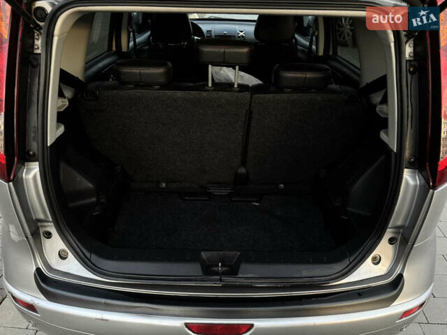 Серый Ниссан Ноут, объемом двигателя 1.46 л и пробегом 298 тыс. км за 6200 $, фото 22 на Automoto.ua