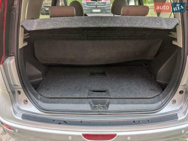 Серый Ниссан Ноут, объемом двигателя 1.6 л и пробегом 246 тыс. км за 6900 $, фото 8 на Automoto.ua