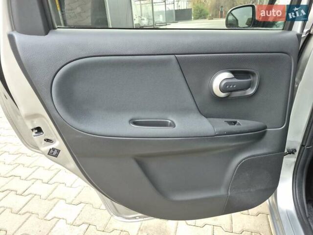 Серый Ниссан Ноут, объемом двигателя 1.4 л и пробегом 187 тыс. км за 5999 $, фото 18 на Automoto.ua