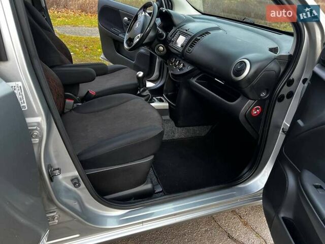 Сірий Ніссан Ноут, об'ємом двигуна 1.6 л та пробігом 159 тис. км за 6700 $, фото 34 на Automoto.ua