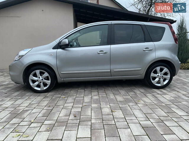 Серый Ниссан Ноут, объемом двигателя 1.6 л и пробегом 148 тыс. км за 6890 $, фото 4 на Automoto.ua