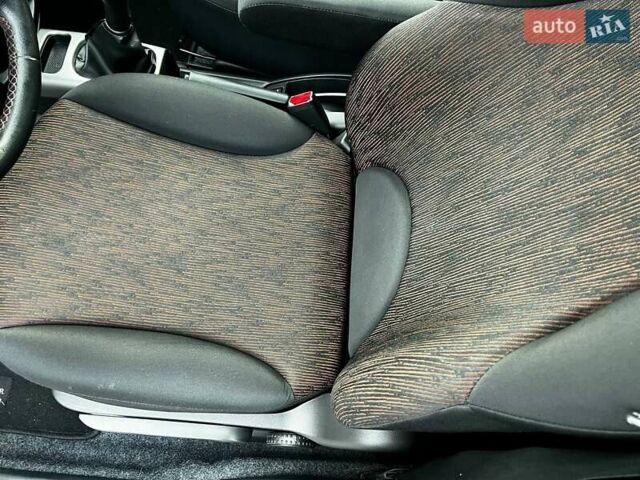 Сірий Ніссан Ноут, об'ємом двигуна 1.6 л та пробігом 159 тис. км за 6700 $, фото 23 на Automoto.ua