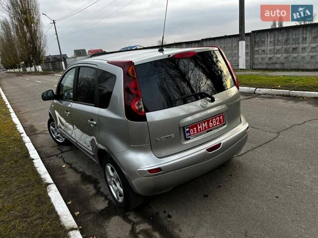 Сірий Ніссан Ноут, об'ємом двигуна 1.6 л та пробігом 159 тис. км за 6700 $, фото 8 на Automoto.ua