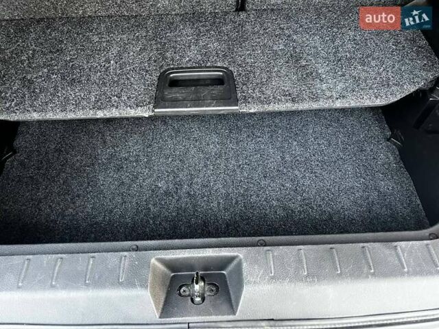 Сірий Ніссан Ноут, об'ємом двигуна 1.6 л та пробігом 159 тис. км за 6700 $, фото 40 на Automoto.ua