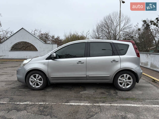 Сірий Ніссан Ноут, об'ємом двигуна 1.6 л та пробігом 166 тис. км за 6450 $, фото 5 на Automoto.ua