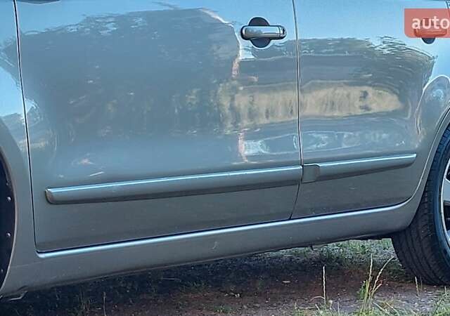 Сірий Ніссан Ноут, об'ємом двигуна 1.6 л та пробігом 183 тис. км за 5750 $, фото 16 на Automoto.ua