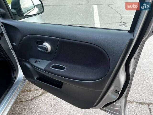 Сірий Ніссан Ноут, об'ємом двигуна 1.6 л та пробігом 159 тис. км за 6700 $, фото 33 на Automoto.ua