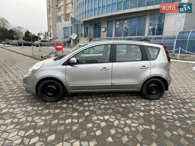 Серый Ниссан Ноут, объемом двигателя 1.6 л и пробегом 165 тыс. км за 6250 $, фото 13 на Automoto.ua