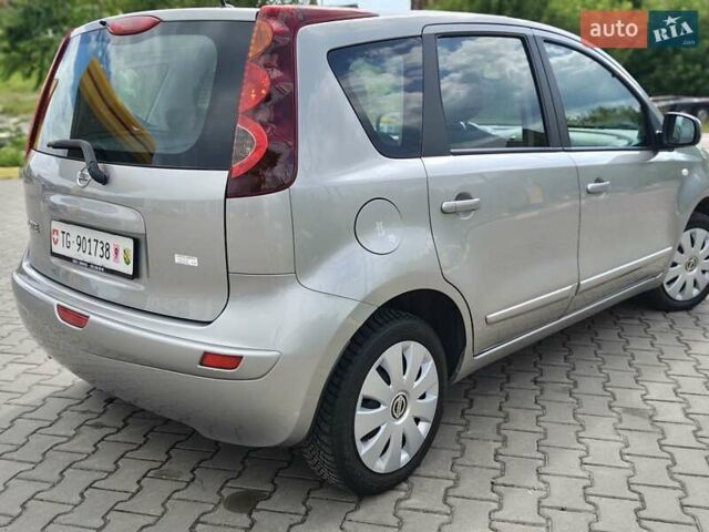 Сірий Ніссан Ноут, об'ємом двигуна 1.6 л та пробігом 206 тис. км за 5400 $, фото 24 на Automoto.ua
