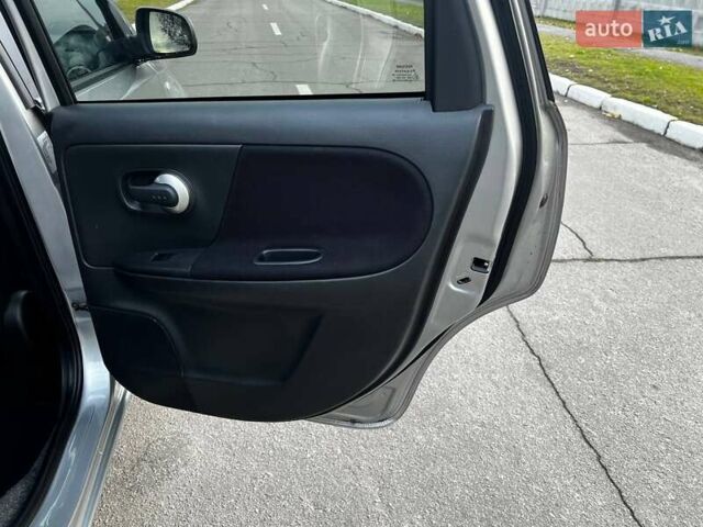Сірий Ніссан Ноут, об'ємом двигуна 1.6 л та пробігом 159 тис. км за 6700 $, фото 31 на Automoto.ua