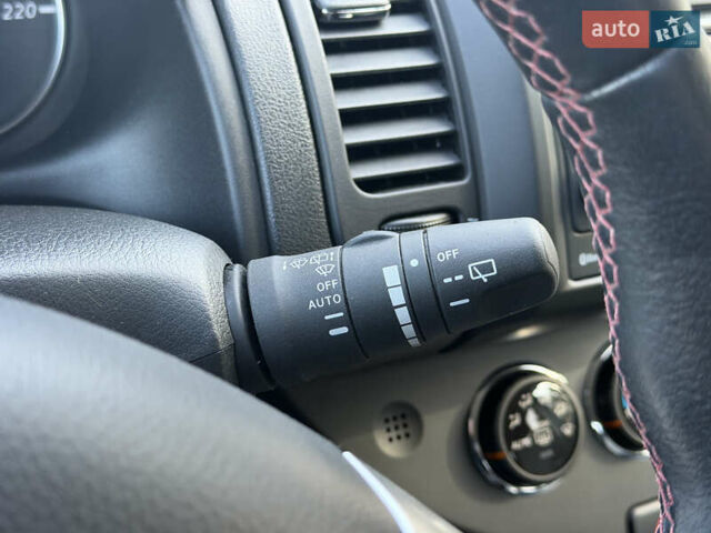 Сірий Ніссан Ноут, об'ємом двигуна 1.4 л та пробігом 212 тис. км за 6299 $, фото 68 на Automoto.ua