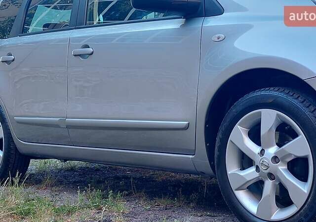 Сірий Ніссан Ноут, об'ємом двигуна 1.6 л та пробігом 183 тис. км за 5750 $, фото 11 на Automoto.ua