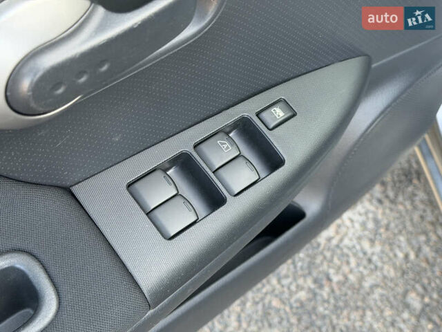 Сірий Ніссан Ноут, об'ємом двигуна 1.4 л та пробігом 212 тис. км за 6299 $, фото 40 на Automoto.ua