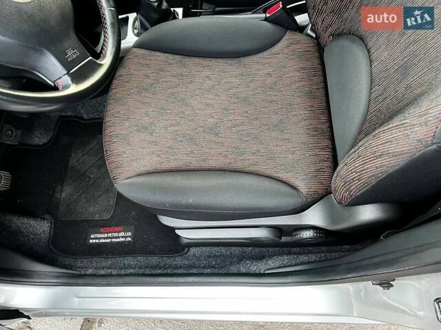 Сірий Ніссан Ноут, об'ємом двигуна 1.6 л та пробігом 159 тис. км за 6700 $, фото 24 на Automoto.ua