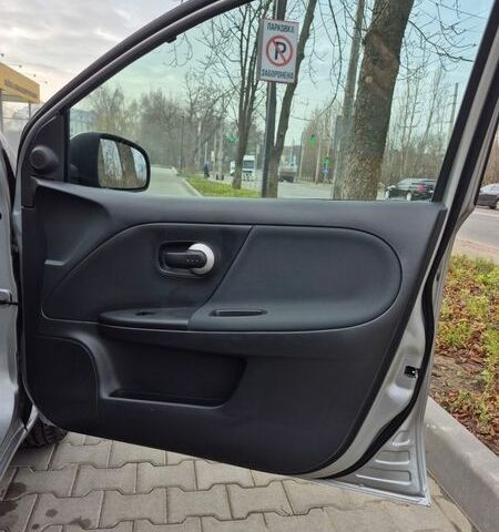 Сірий Ніссан Ноут, об'ємом двигуна 0 л та пробігом 187 тис. км за 5999 $, фото 31 на Automoto.ua