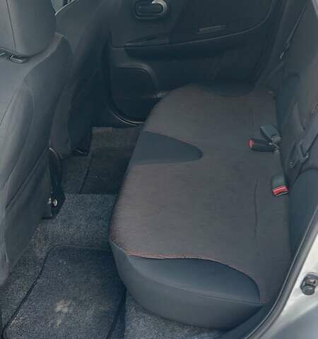 Серый Ниссан Ноут, объемом двигателя 1.6 л и пробегом 183 тыс. км за 5750 $, фото 28 на Automoto.ua