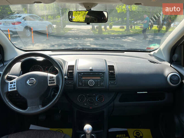 Ниссан Ноут 2010 в Львове на Automoto.ua Серый Ниссан Ноут, объемом двигателя 1.39 л и пробегом 122 тыс. км за 4999 $, фото 10 на Automoto.ua