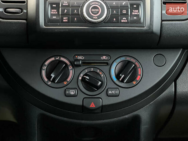 Сірий Ніссан Ноут, об'ємом двигуна 1.39 л та пробігом 122 тис. км за 4800 $, фото 13 на Automoto.ua