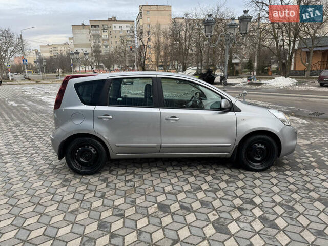 Серый Ниссан Ноут, объемом двигателя 1.6 л и пробегом 165 тыс. км за 6250 $, фото 11 на Automoto.ua