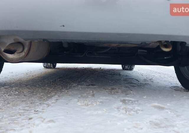 Серый Ниссан Ноут, объемом двигателя 1.6 л и пробегом 183 тыс. км за 5750 $, фото 17 на Automoto.ua