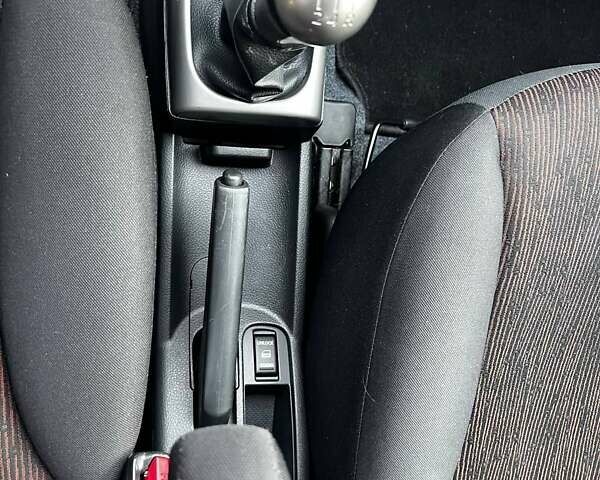 Сірий Ніссан Ноут, об'ємом двигуна 1.6 л та пробігом 159 тис. км за 6700 $, фото 18 на Automoto.ua